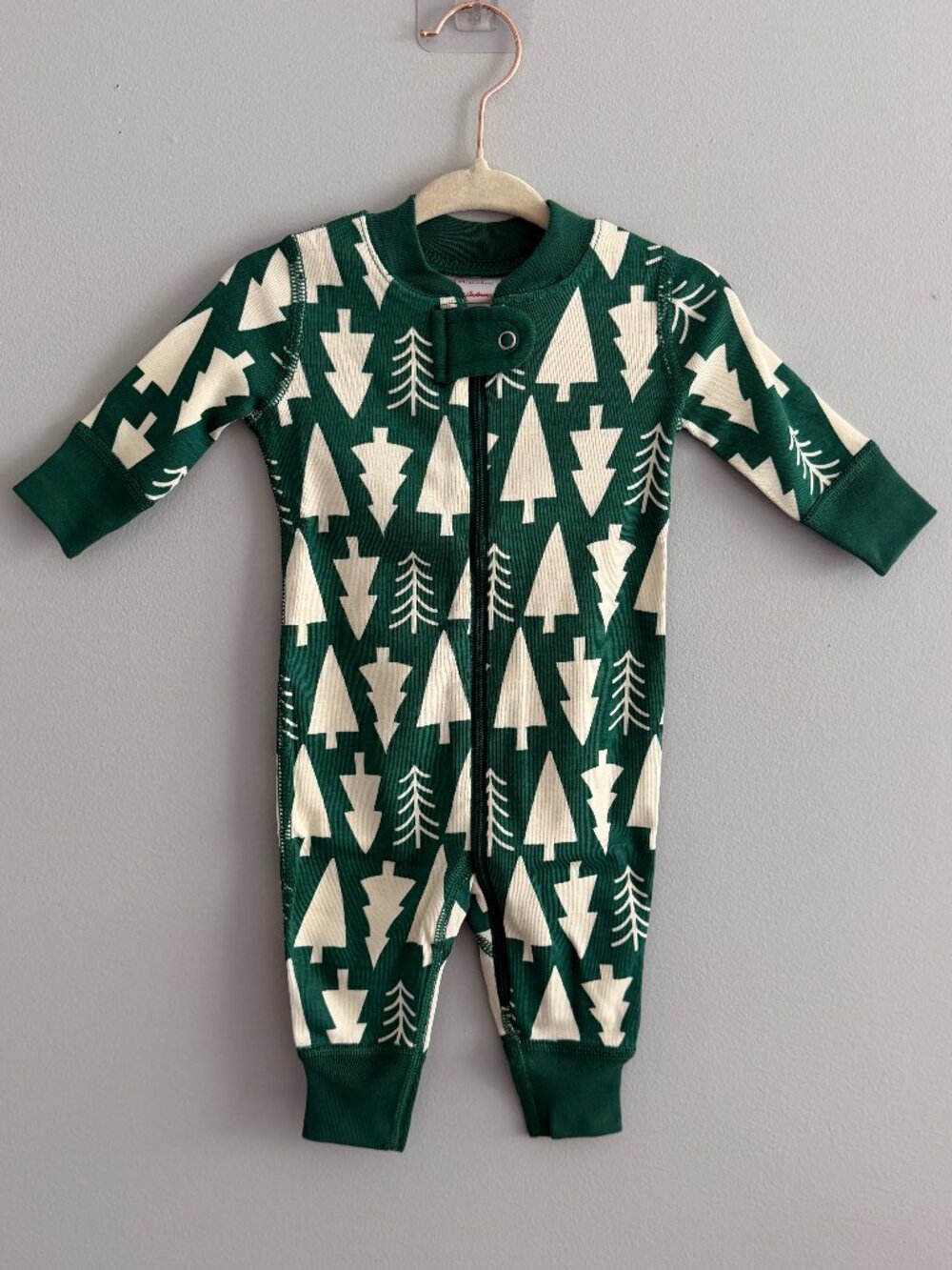 Hanna Andersson Baby Holiday Zip Sleeper in Winter Green 0-3M
